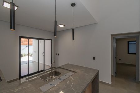 Casa de condomínio à venda com 141m², 3 quartos e 3 vagas Casa de condomínio à venda com 141m², 3 quartos e 3 vagasCozinha