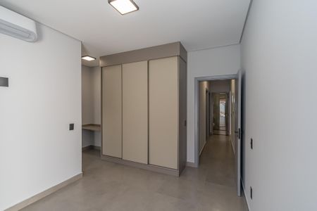 Casa de condomínio à venda com 141m², 3 quartos e 3 vagas Casa de condomínio à venda com 141m², 3 quartos e 3 vagasSuite