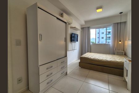 Apartamento para alugar com 65m², 1 quarto e 1 vaga