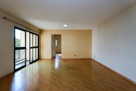 Sala de apartamento para alugar com 2 quartos, 63m² em Jardim Henriqueta, Taboão da Serra