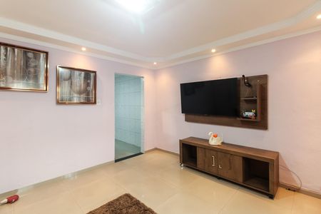 Casa para alugar com 100m², 2 quartos e 1 vaga Casa para alugar com 100m², 2 quartos e 1 vagaSala