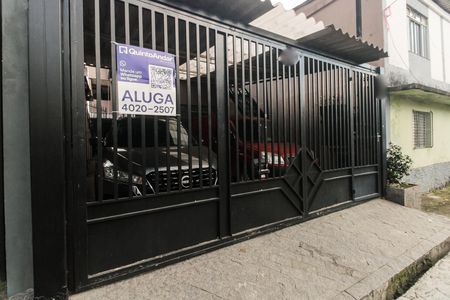 Casa para alugar com 100m², 2 quartos e 1 vaga Casa para alugar com 100m², 2 quartos e 1 vagaFachada - Placa Código GTPE-842