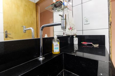 Casa para alugar com 100m², 2 quartos e 1 vaga Casa para alugar com 100m², 2 quartos e 1 vagaBanheiro
