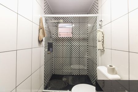 Casa para alugar com 100m², 2 quartos e 1 vaga Casa para alugar com 100m², 2 quartos e 1 vagaBanheiro