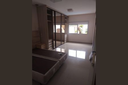 Quarto de casa para alugar com 5 quartos, 270m² em Jardim Londrina, São Paulo