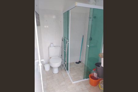 Casa para alugar com 270m², 5 quartos e 3 vagasBanheiro 