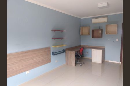 Casa para alugar com 270m², 5 quartos e 3 vagasQuarto