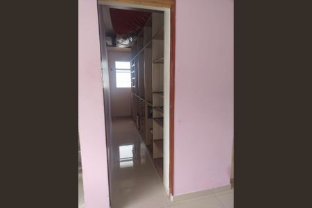 Quarto de casa para alugar com 5 quartos, 270m² em Jardim Londrina, São Paulo