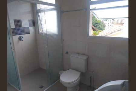 Casa para alugar com 270m², 5 quartos e 3 vagasBanheiro 