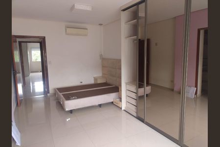 Casa para alugar com 270m², 5 quartos e 3 vagasQuarto 