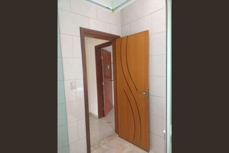 Casa para alugar com 270m², 5 quartos e 3 vagasBanheiro 