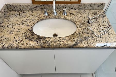 Apartamento para alugar com 64m², 2 quartos e 1 vagaBanheiro da Suíte