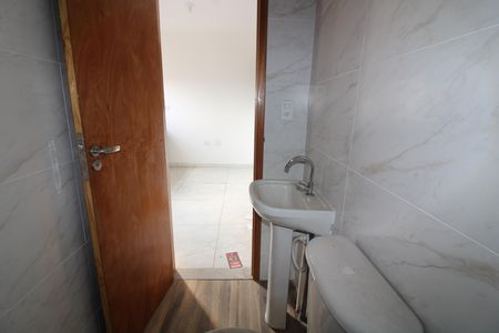 Banheiro de apartamento para alugar com 1 quarto, 30m² em Cidade Antônio Estêvão de Carvalho, São Paulo