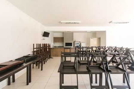 Apartamento à venda com 79m², 2 quartos e 1 vaga Apartamento à venda com 79m², 2 quartos e 1 vagaÁrea comum - Salão de festas