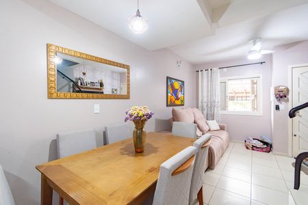 Casa à venda com 71m², 2 quartos e 1 vaga