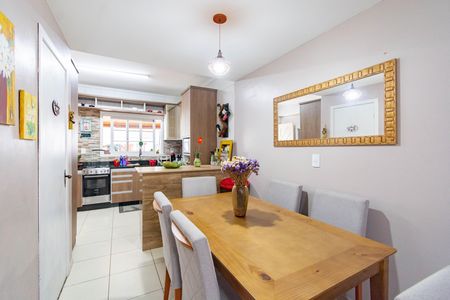 Casa à venda com 71m², 2 quartos e 1 vaga