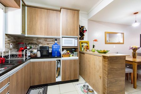 Casa à venda com 71m², 2 quartos e 1 vaga