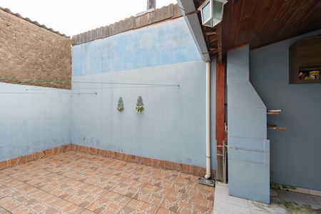 Casa à venda com 71m², 2 quartos e 1 vaga