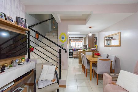 Casa à venda com 71m², 2 quartos e 1 vaga
