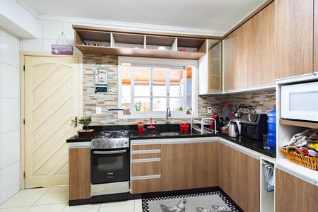 Casa à venda com 71m², 2 quartos e 1 vaga