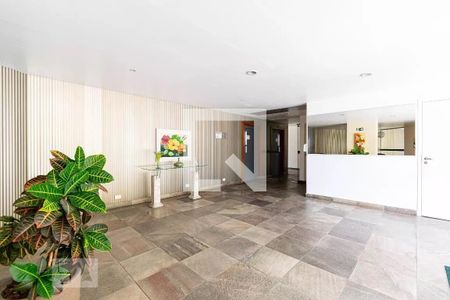 Apartamento à venda com 69m², 2 quartos e 1 vaga Apartamento à venda com 69m², 2 quartos e 1 vagaHall social