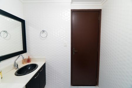 Apartamento à venda com 69m², 2 quartos e 1 vaga Apartamento à venda com 69m², 2 quartos e 1 vagaBanheiro