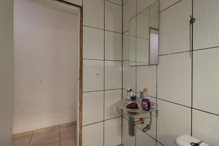Casa para alugar com 135m², 2 quartos e 2 vagasBanheiro Social