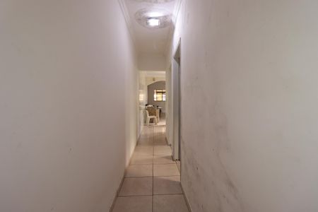 Casa para alugar com 135m², 2 quartos e 2 vagasCorredor