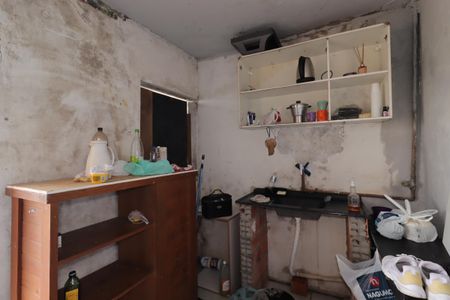 Casa para alugar com 135m², 2 quartos e 2 vagasCozinha da Edícula