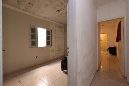 Casa para alugar com 135m², 2 quartos e 2 vagasCorredor