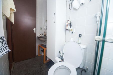 Apartamento à venda com 68m², 3 quartos e 1 vaga Apartamento à venda com 68m², 3 quartos e 1 vagaBanheiro da Suíte
