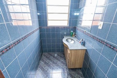 Casa à venda com 365m², 5 quartos e 4 vagas Casa à venda com 365m², 5 quartos e 4 vagassuite