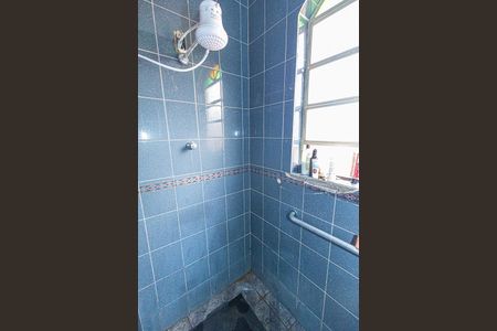 Casa à venda com 365m², 5 quartos e 4 vagas Casa à venda com 365m², 5 quartos e 4 vagassuite