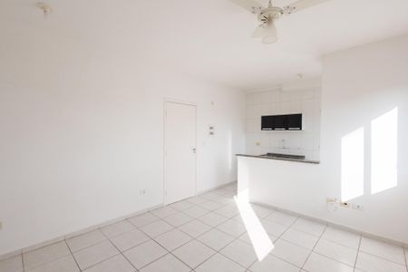 Quarto de kitnet/studio para alugar com 1 quarto, 27m² em Areão, Taubaté