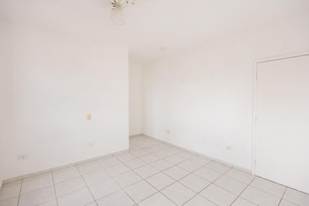 Quarto de kitnet/studio para alugar com 1 quarto, 27m² em Areão, Taubaté