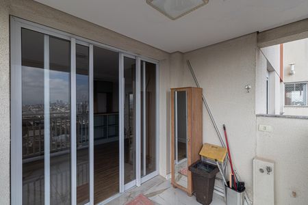 Varanda Sala de apartamento para alugar com 1 quarto, 50m² em Vila Jacuí, São Paulo