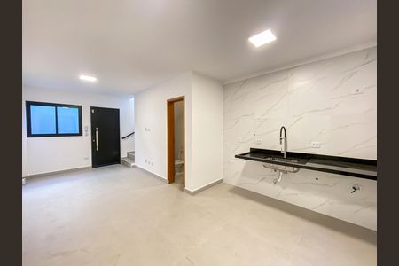 Cozinha de casa de condomínio à venda com 2 quartos, 65m² em Tremembé, São Paulo