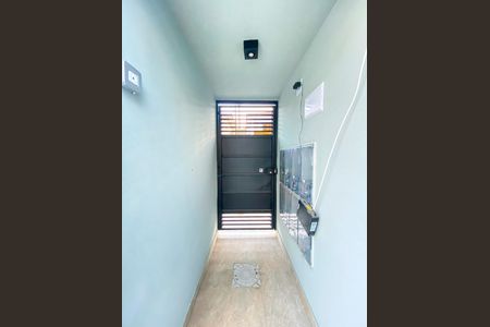 Casa de condomínio à venda com 65m², 2 quartos e 1 vaga Casa de condomínio à venda com 65m², 2 quartos e 1 vagaEntrada