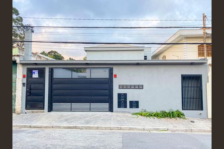 Casa de condomínio à venda com 65m², 2 quartos e 1 vaga Casa de condomínio à venda com 65m², 2 quartos e 1 vagaFachada