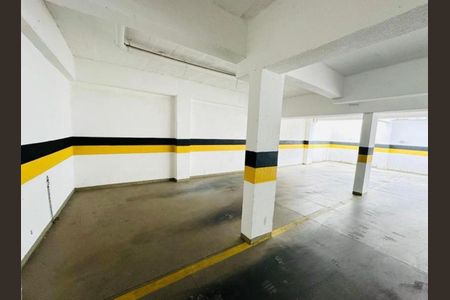 Garagem de apartamento à venda com 3 quartos, 160m² em Itapoã, Belo Horizonte