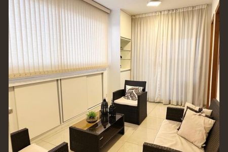 Quarto de apartamento à venda com 3 quartos, 160m² em Itapoã, Belo Horizonte