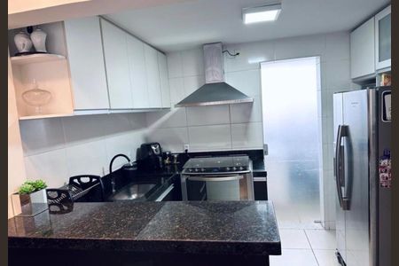 Cozinha de apartamento à venda com 3 quartos, 160m² em Itapoã, Belo Horizonte