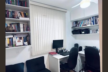 Quarto de apartamento à venda com 3 quartos, 160m² em Itapoã, Belo Horizonte