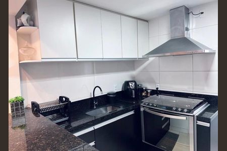 Cozinha de apartamento à venda com 3 quartos, 160m² em Itapoã, Belo Horizonte