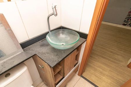 Apartamento para alugar com 50m², 2 quartos e 1 vaga Apartamento para alugar com 50m², 2 quartos e 1 vagaBanheiro