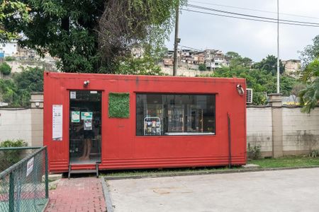 Apartamento para alugar com 50m², 2 quartos e 1 vaga Apartamento para alugar com 50m², 2 quartos e 1 vagaÁrea comum - Mini mercado