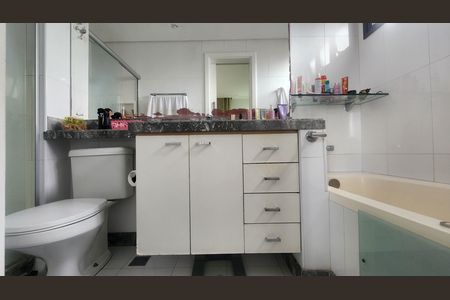 Apartamento para alugar com 200m², 5 quartos e 4 vagasSuíte 2