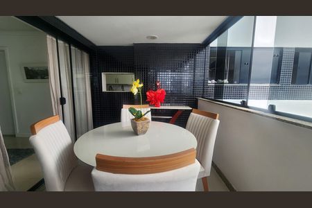Apartamento para alugar com 200m², 5 quartos e 4 vagasVaranda 2
