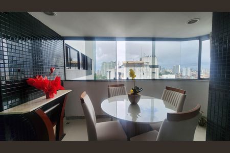 Apartamento para alugar com 200m², 5 quartos e 4 vagasVaranda 2
