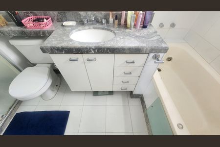 Apartamento para alugar com 200m², 5 quartos e 4 vagasSuíte 2